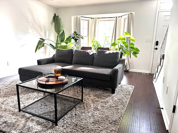 2nd image of 250 Sanders Ferry Rd APT 58