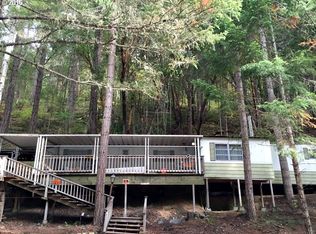 2128 Starveout Creek Rd, Azalea, OR 97410