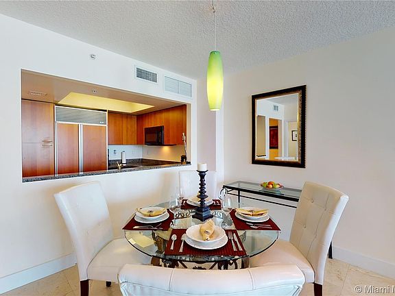 2nd image of 1500 Ocean Dr APT 1009