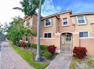 1019 SW 143rd Ave, Pembroke Pines, FL 33027