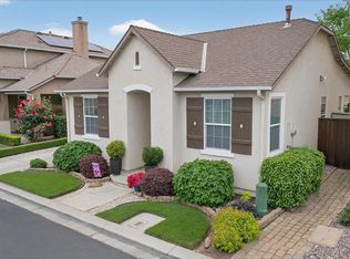 1618 N Dublin Ln, Clovis, CA