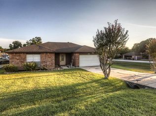 12761 Lake Conroe Hills Dr, Willis, TX 77318