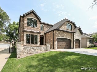 481 W 2nd St, Elmhurst, IL 60126