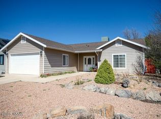 901 S Hunters Run, Show Low, AZ 85901