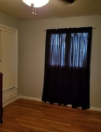 2nd image of 4003 Featherston Ave