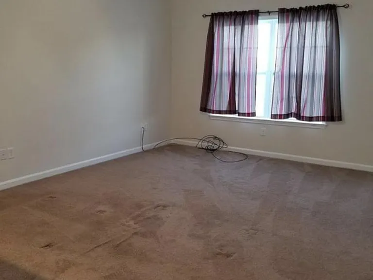 707 Blossom Dr — Photo 9