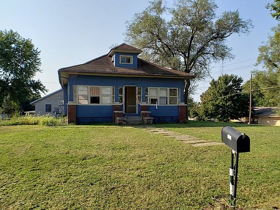 3rd image of 1826 Clay St
