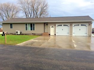 255 S 1st Ave, Melrose, MN 56352