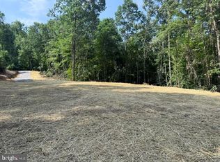 Locust Grove Rd, Moatsville, WV 26405