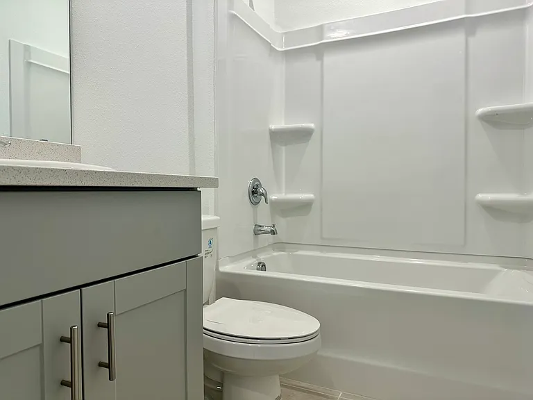 534 Wayland Dr — Photo 18
