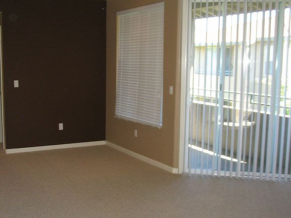 5th image of 5201 Laguna Oaks Dr Unit 36
