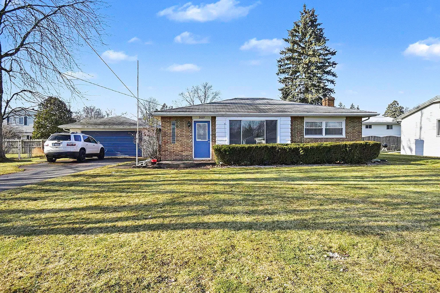 2669 Valley Dr photo 1