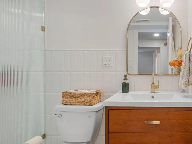 1542 N Campbell Ave #1 — Photo 16