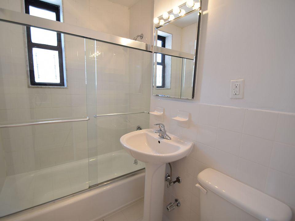 2nd image of 2101 Cedar Ave APT 11C