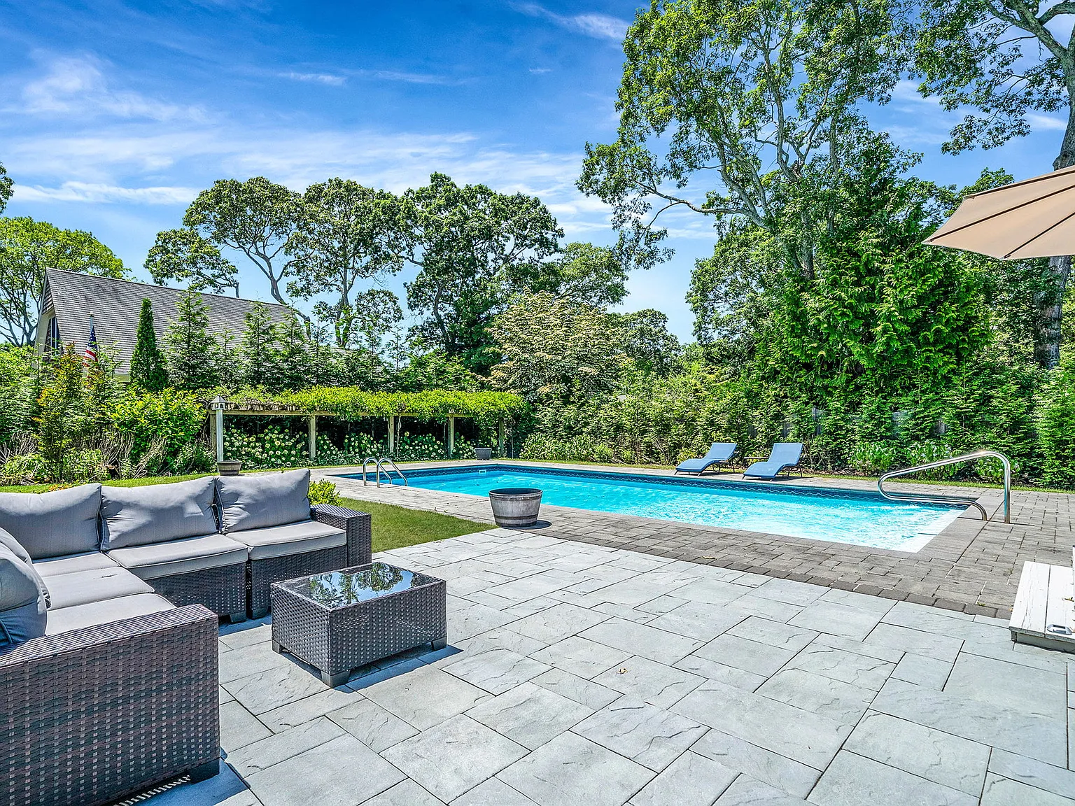 Seasonal Retreat On Crestview Drive — Photo 1
