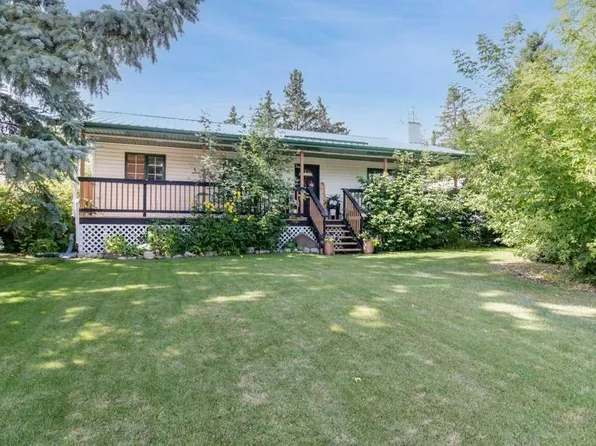 2206 E 25th Ave, Delburne, AB T0M 0V0