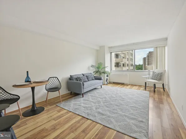 4515 Willard Ave APT 1918S, Chevy Chase, MD 20815