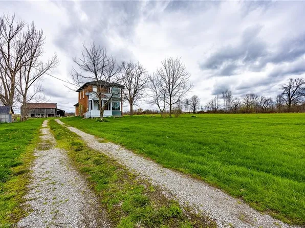 29 Old Lakeshore Rd, Haldimand County, ON N0A 1N3