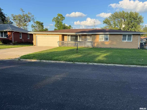 3512 N Rockwood Rd, Peoria, IL 61604