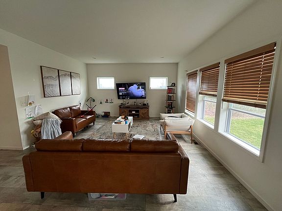 3rd image of 4752 Concord Ridge Blvd