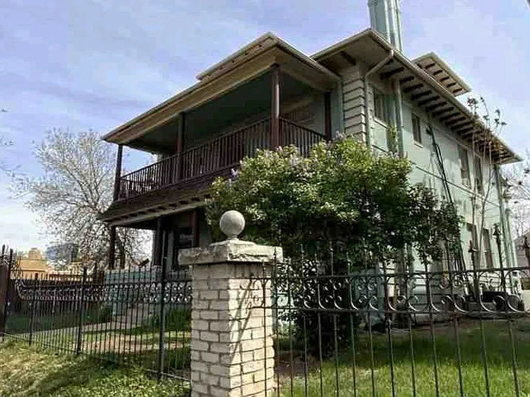 1454 N Williams St #D — Photo 1