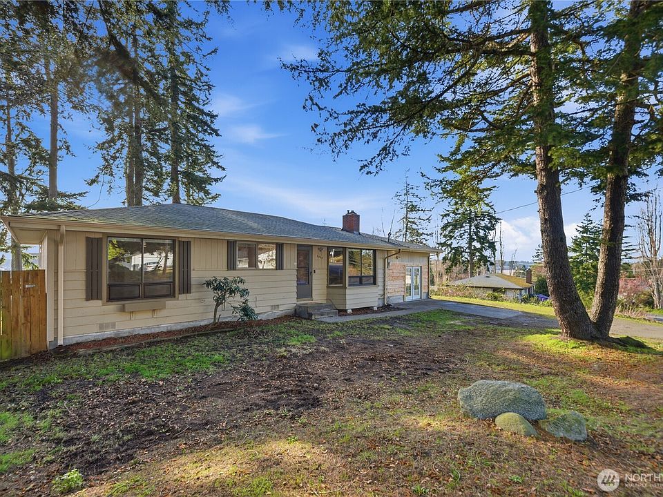 1st image of 2428 Loerland Lane