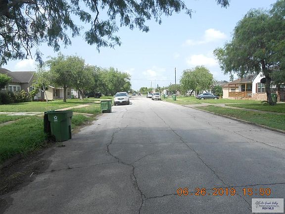 2nd image of 801 N Bonham St