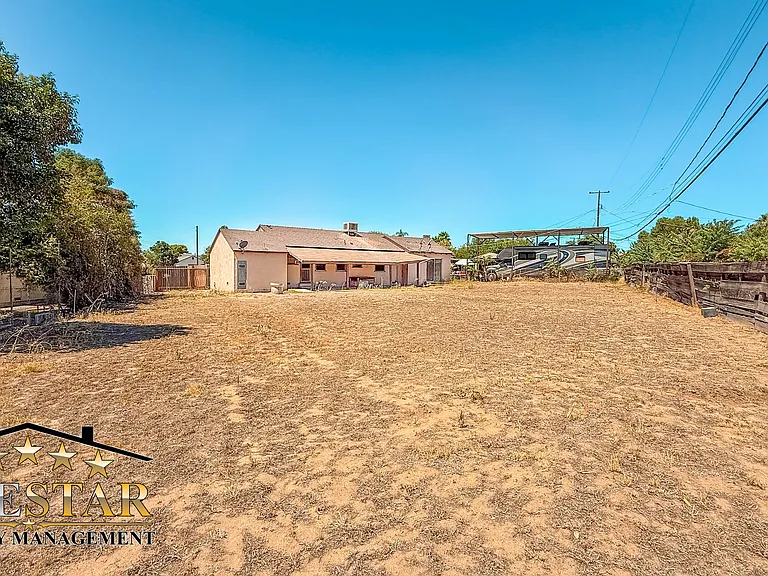 4520 Mesa Dr — Photo 22