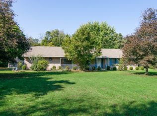 11211 Old Mill Rd, Englewood, OH 45322