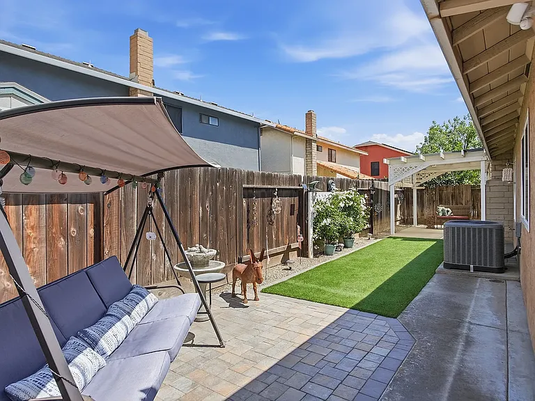 1905 Ursini Ln — Photo 22