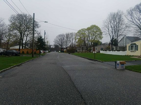 5th image of 42 Cherry Ave