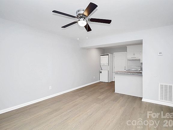 5th image of 1231 Anderson St