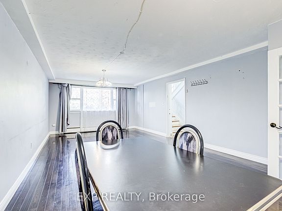 3rd image of 767 Marlee Ave