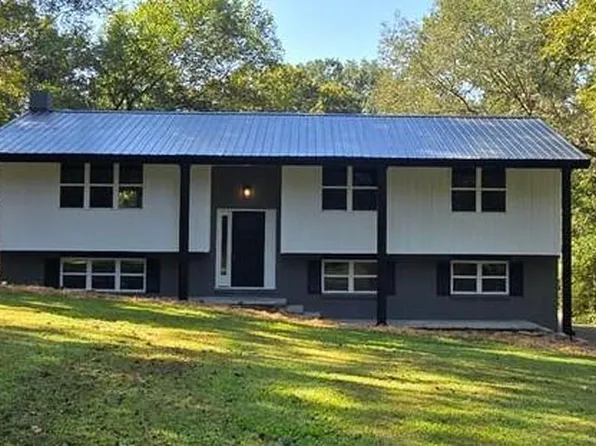 711 Omega Dr, Whitwell, TN 37397