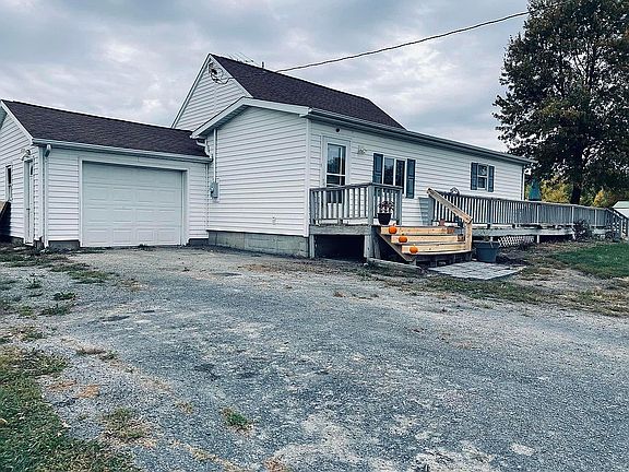 3rd image of 7494 Coy Rd