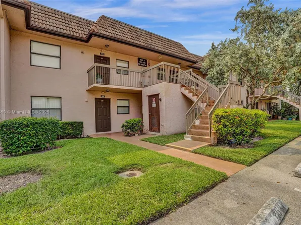 1156 NW 106th Ter #204, Pembroke Pines, FL 33026