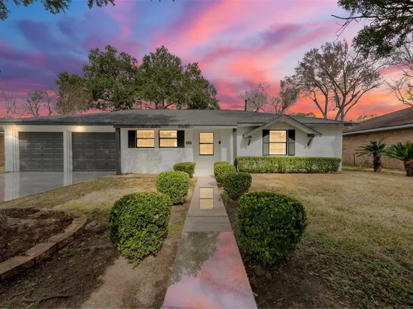 5734 Farwell Dr, Houston, TX 77035