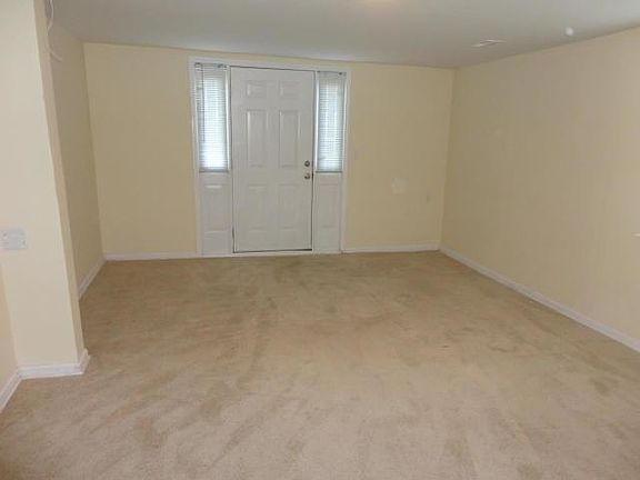 2nd image of 4643 Darlene St