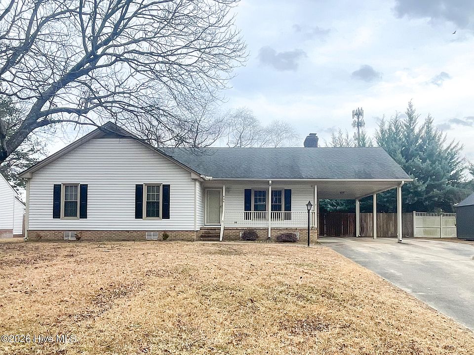 1st image of 406 Hawthorne Lane W