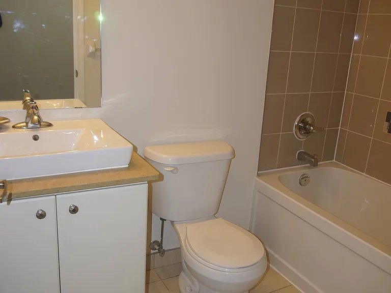 17 Coneflower Cres #105 — Photo 10