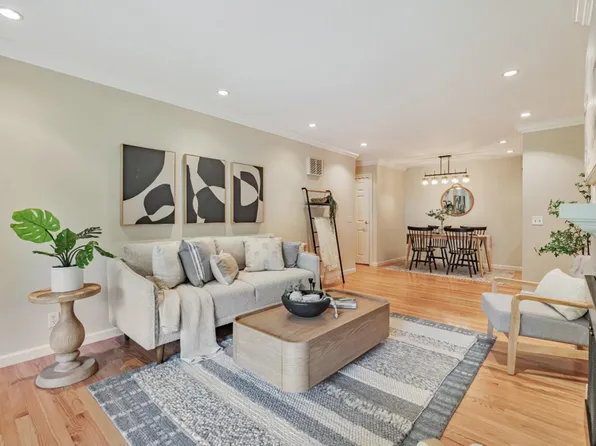 1210 Golden Oaks Ln, Monterey, CA 93940