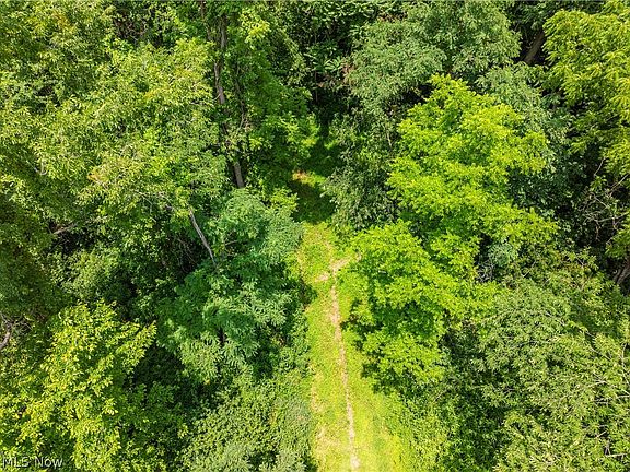 5th image of 17 Township Road 51 NE