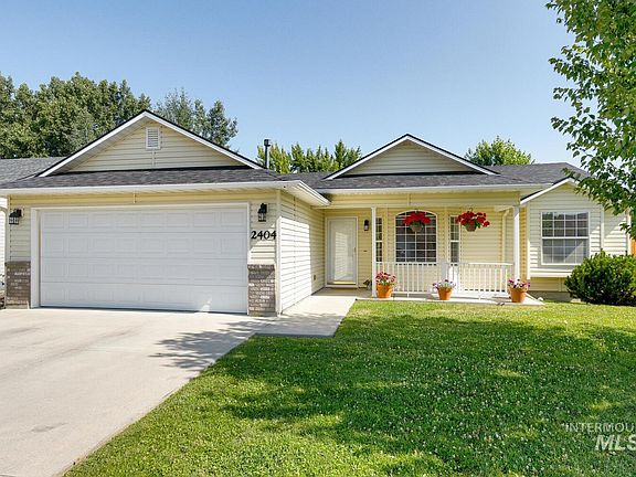 2nd image of 2404 Feltham Peak Dr