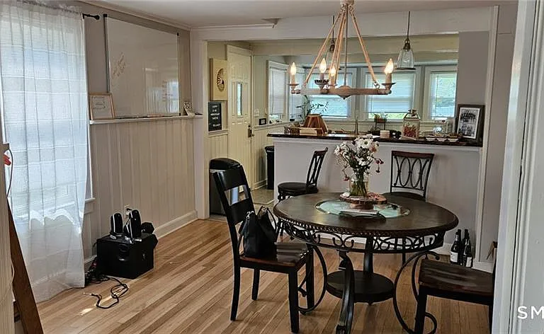 50 Fairwood Ave — Photo 9
