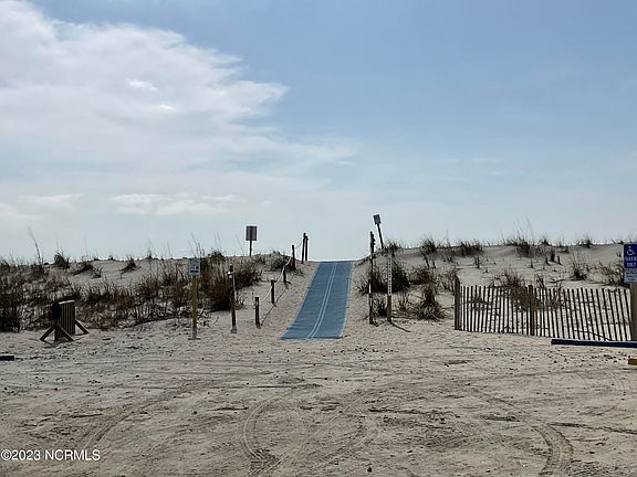 4th image of 118 SE 54th Street