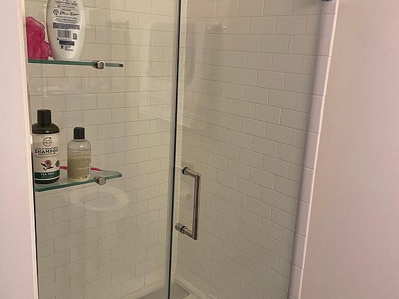 3rd image of 115 S 21st St APT 401
