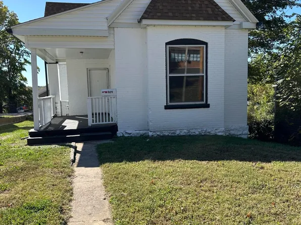 809 Saint Marys Blvd, Jefferson City, MO 65109