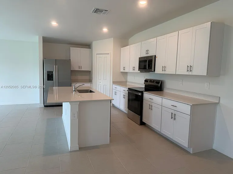 17332 Cantu Ct — Photo 2