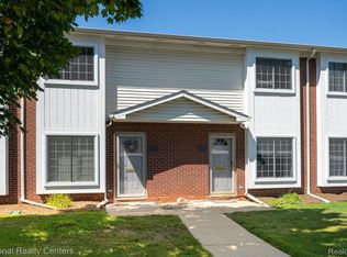 4949 Crooks Rd, Royal Oak, MI 48073
