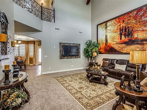 2nd image of 12721 Valentin Ave